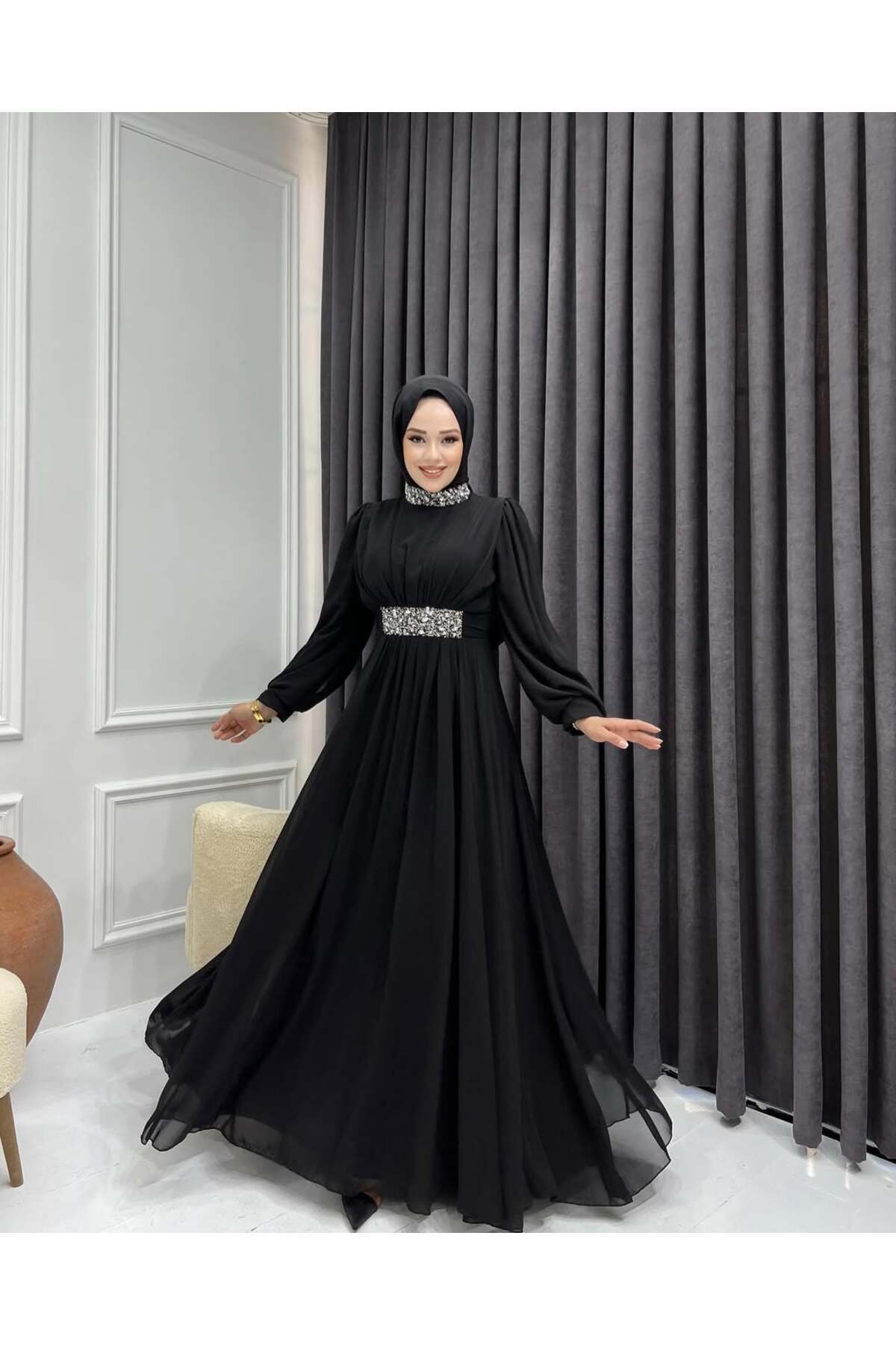 Yaka Ve Kemer Taş İşlemeli Şifon Abiye