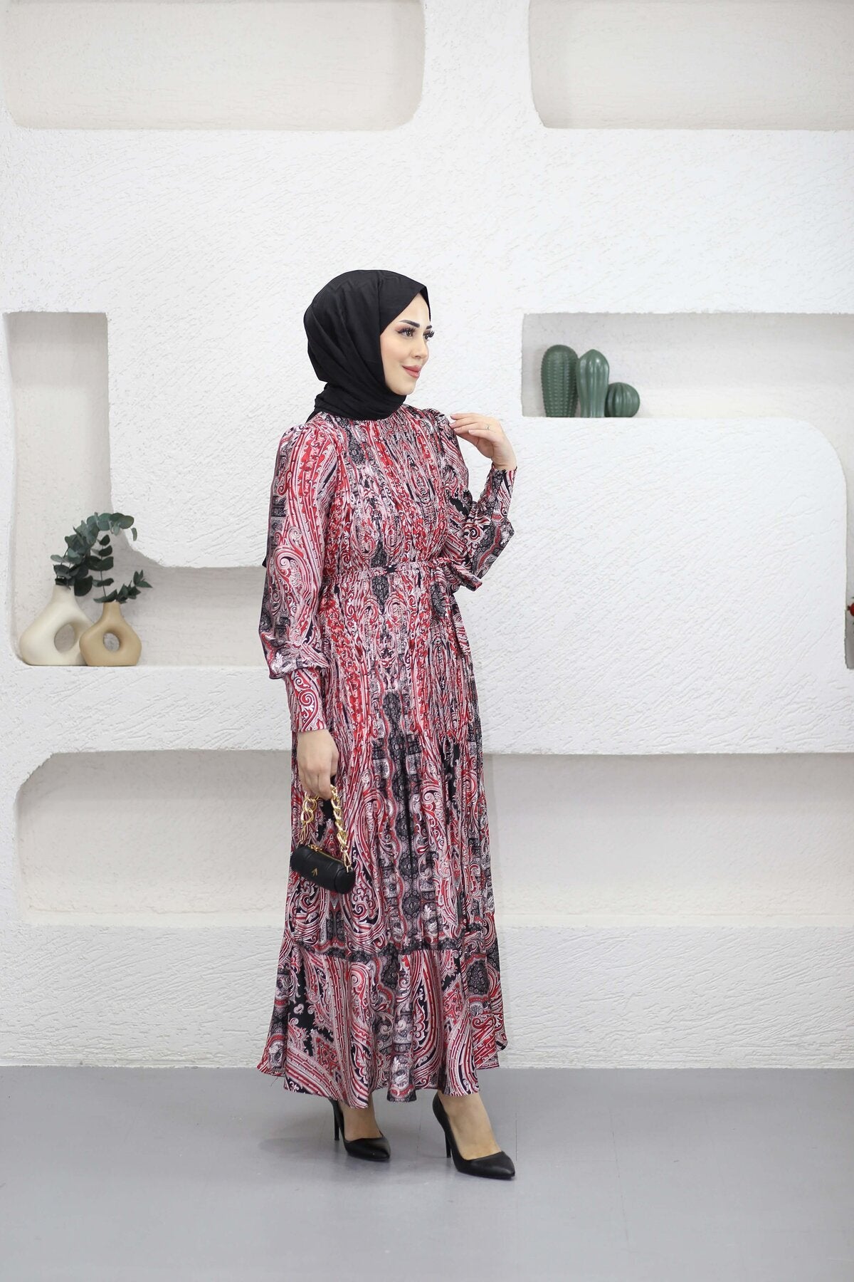 DESENLİ SATEN ELBİSE