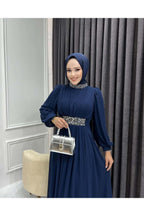 Yaka Ve Kemer Taş İşlemeli Şifon Abiye