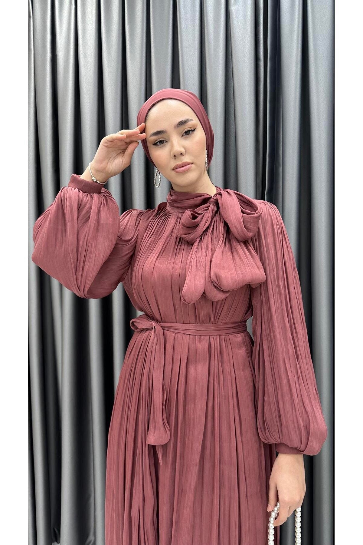 Boyundan Bağlamalı Balon Kol Janjan Abiye