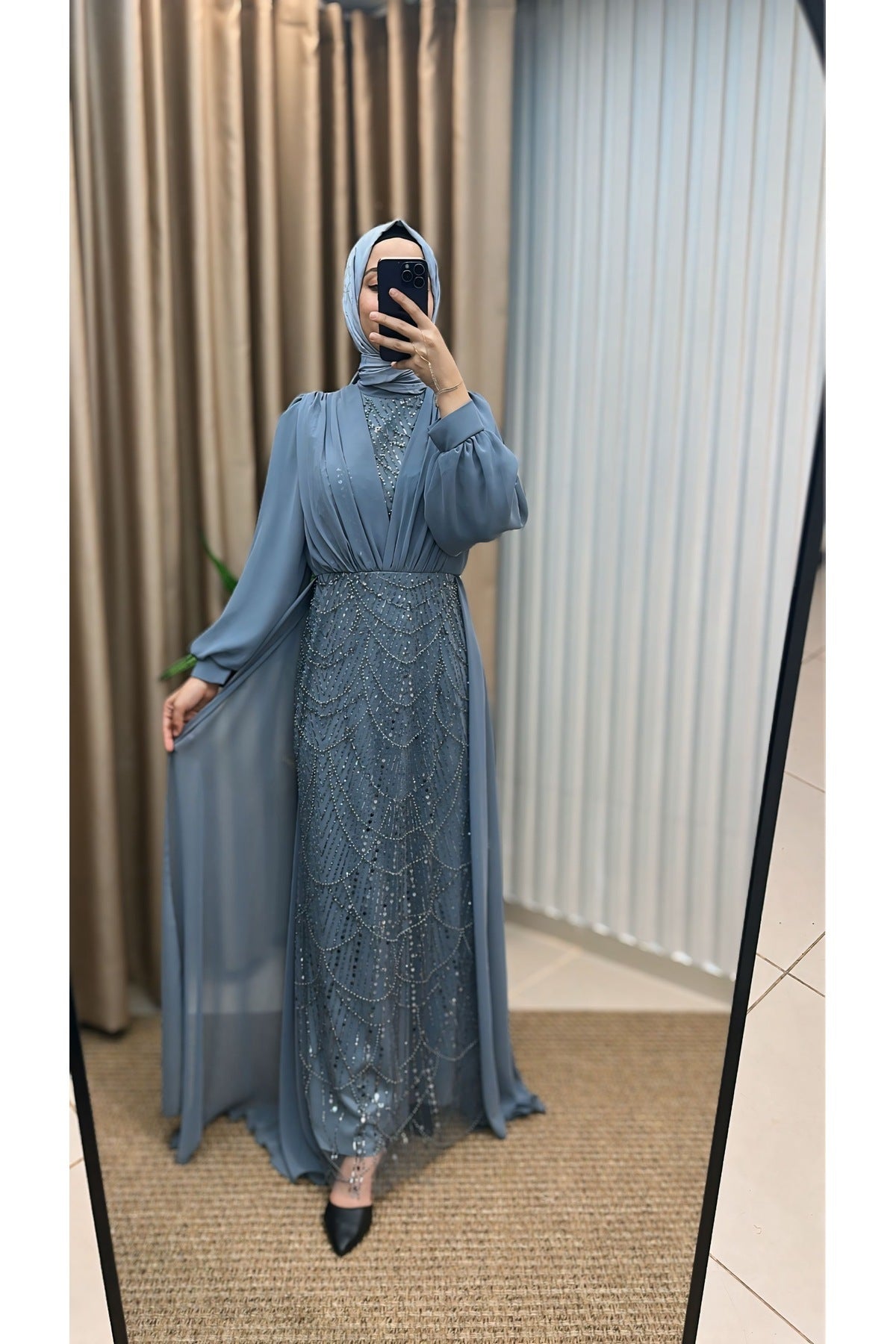 Boncuk İşlemeli Pelerinli Abiye