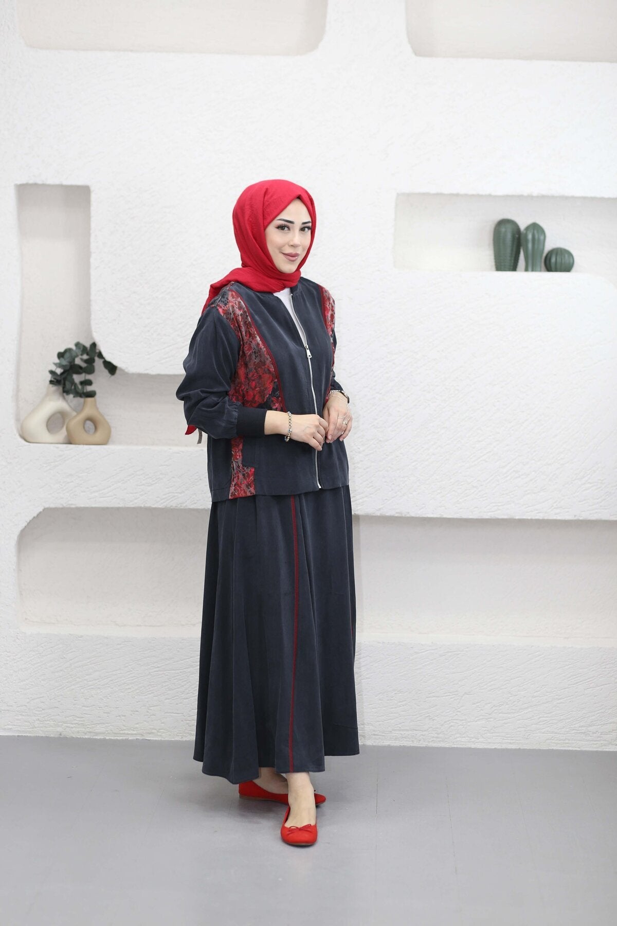 Üst Desenli Etekli Takım