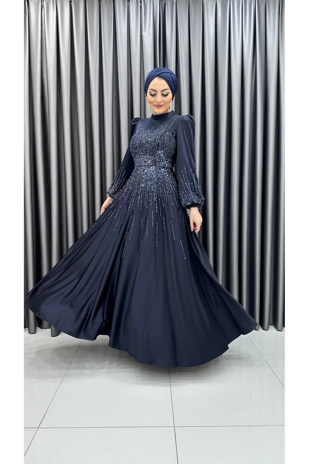 Cepli Boncuk İşlemeli Balon Kol İşlemeli Saten Tesettür Abiye