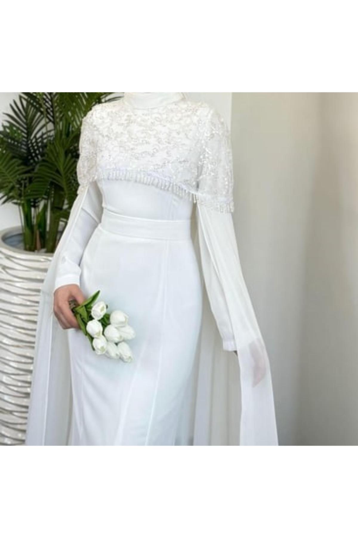 Üstü Boncuk İşlemeli Çıkarılabilir Pelerinli Abiye