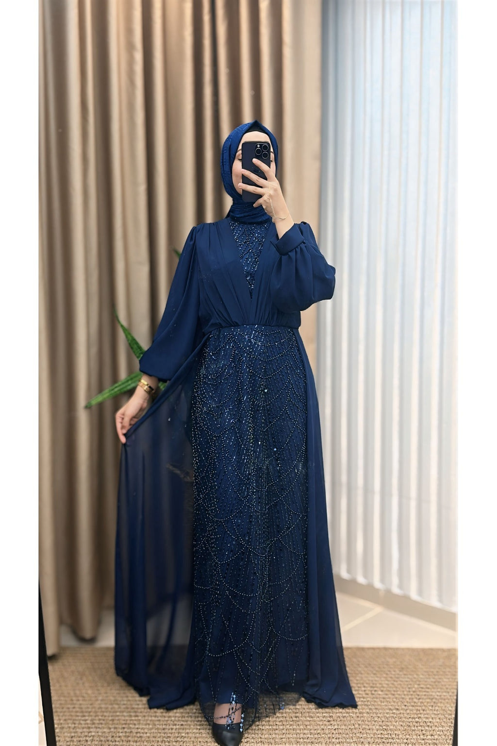 Boncuk İşlemeli Pelerinli Abiye