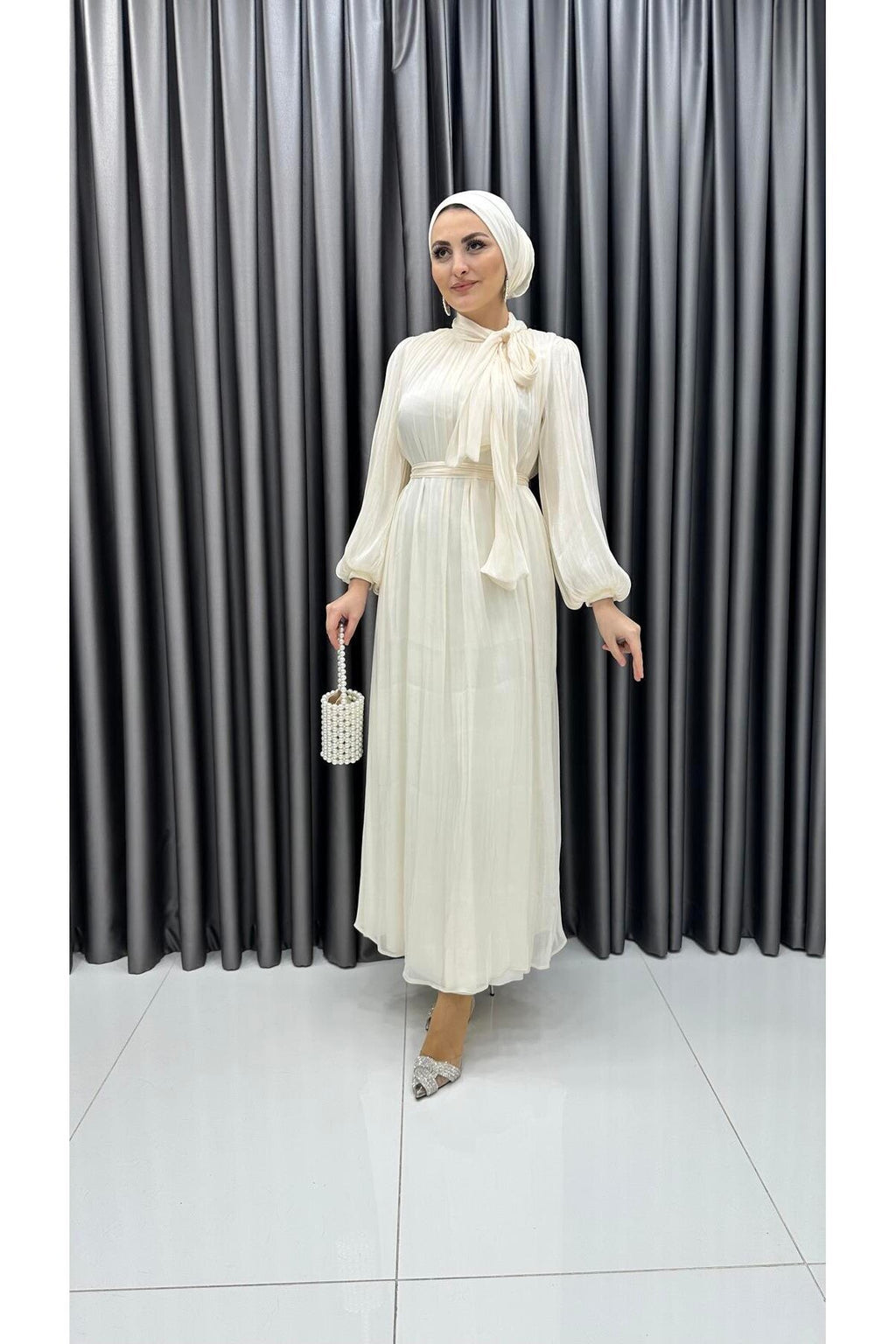 Boyundan Bağlamalı Balon Kol Janjan Abiye