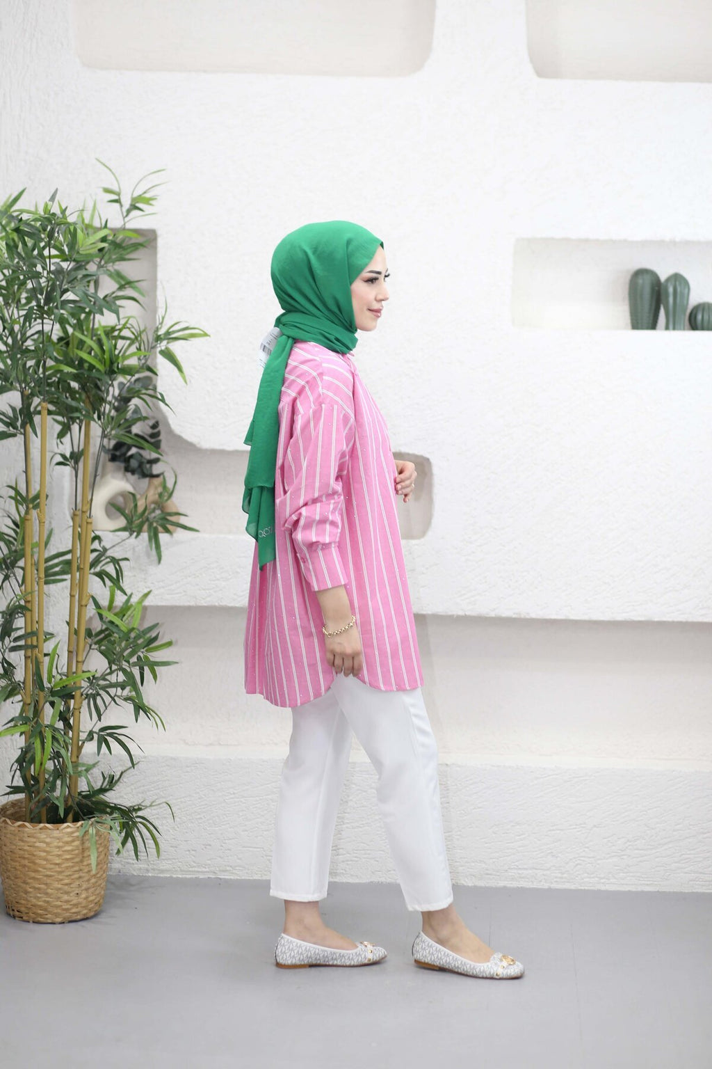 Taşlı Çizgili Gömlek