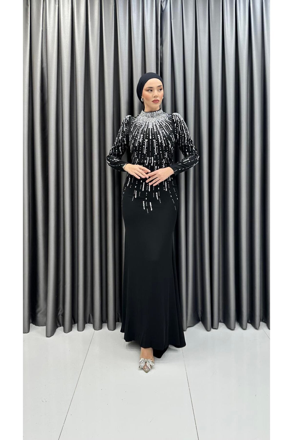 Taş İşlemeli Balık Abiye