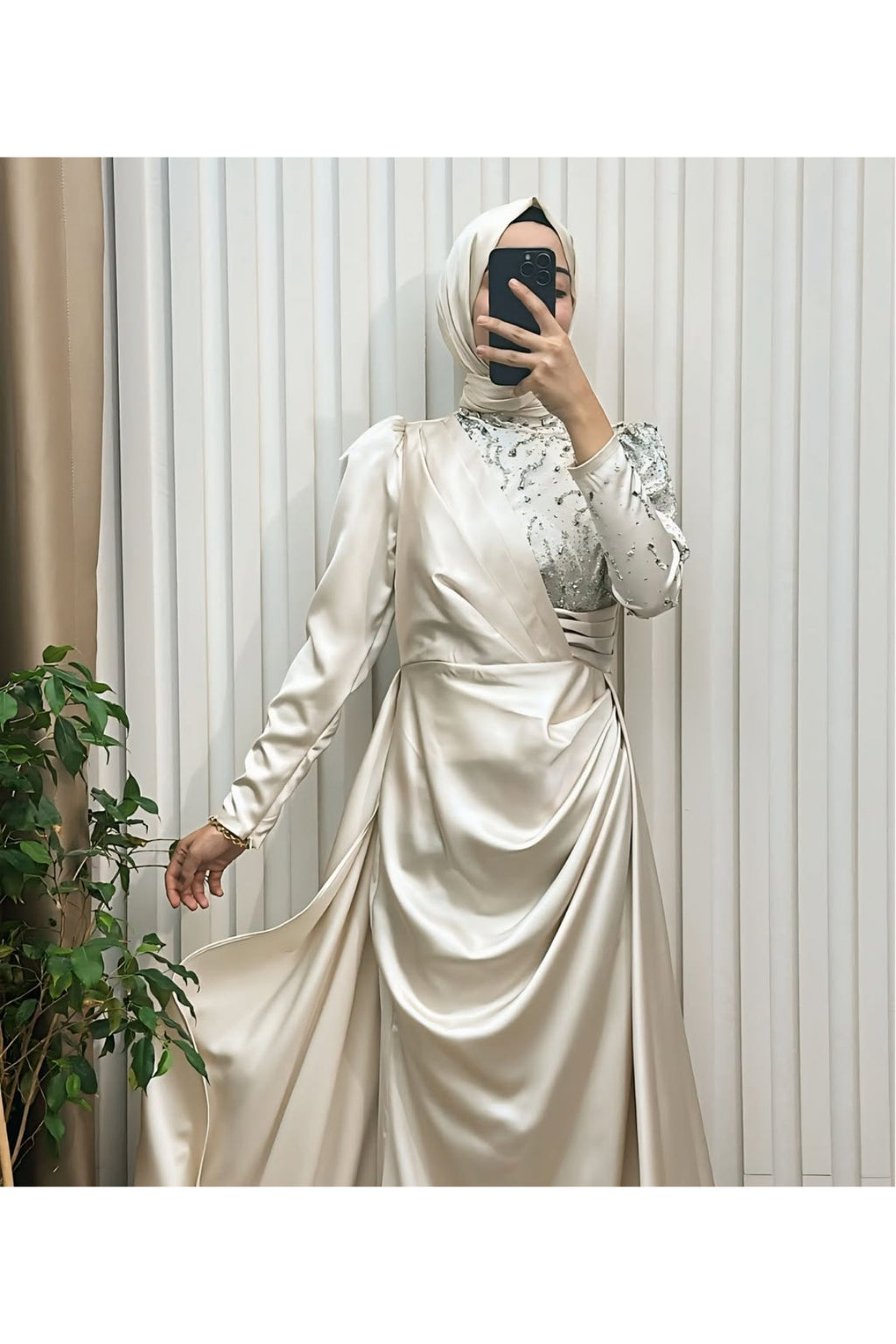 Pelerinli Taş İşlemeli Saten Abiye