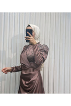 Pelerinli Taş İşlemeli Saten Abiye