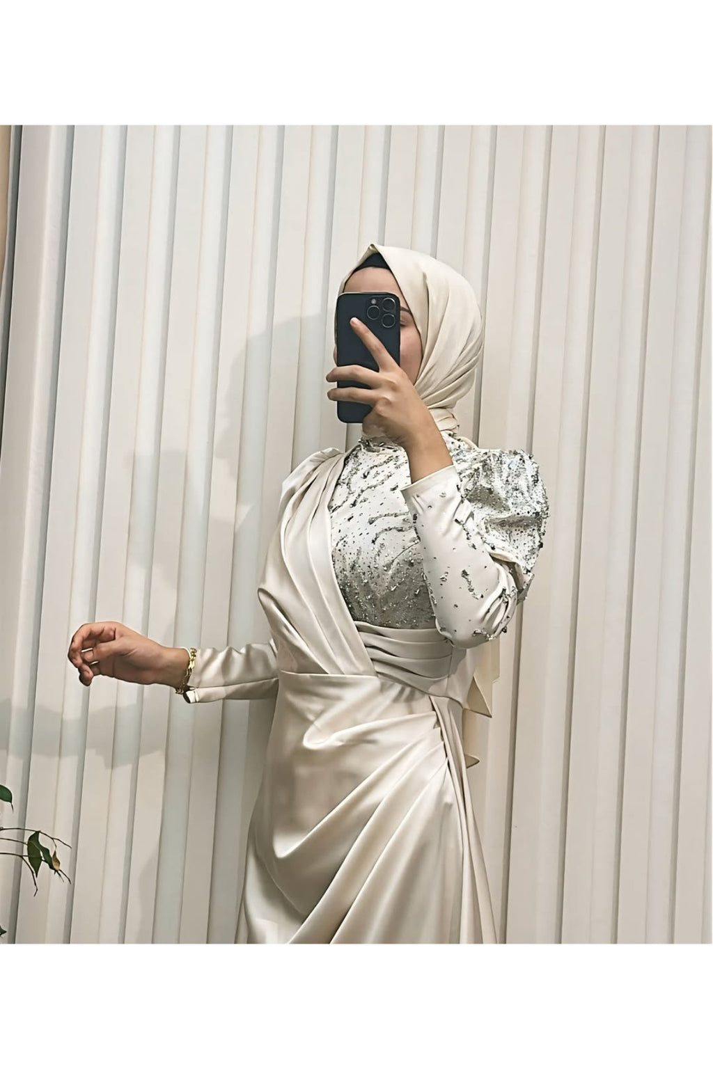 Pelerinli Taş İşlemeli Saten Abiye