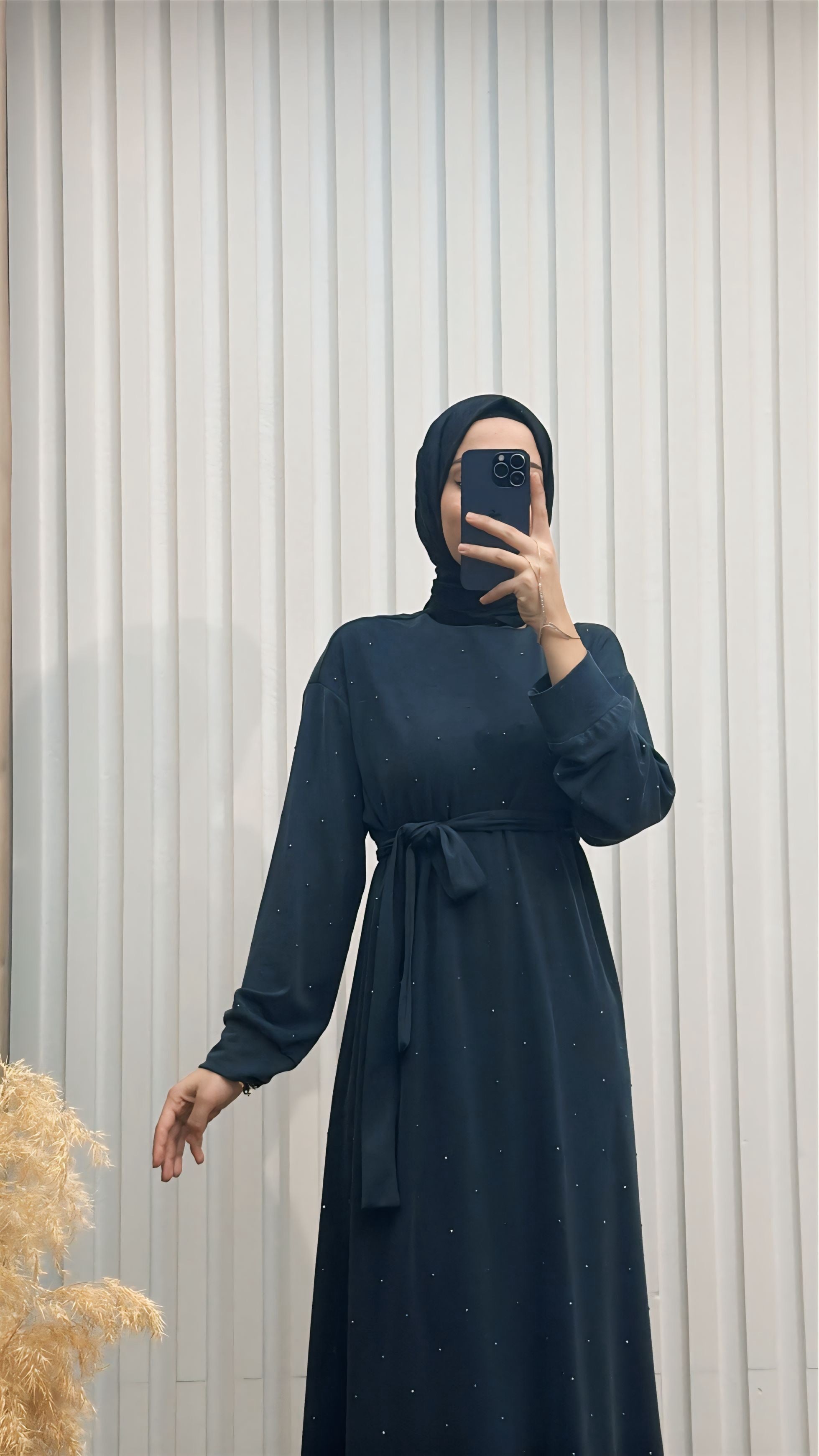 İnci Detaylı Kuşaklı Tesettür Elbise