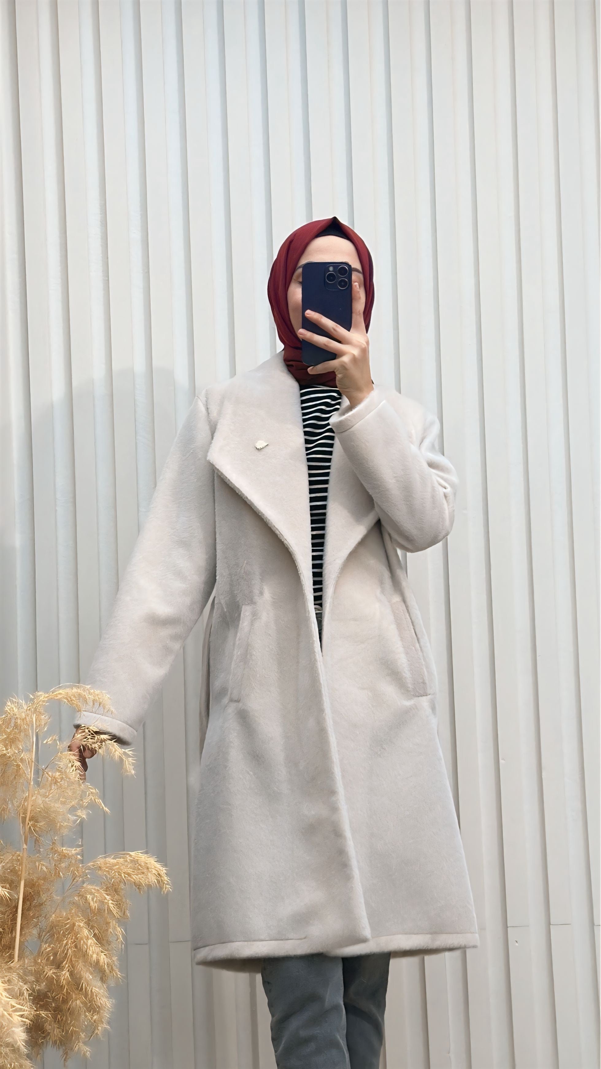 Broşlu Angora Kaban