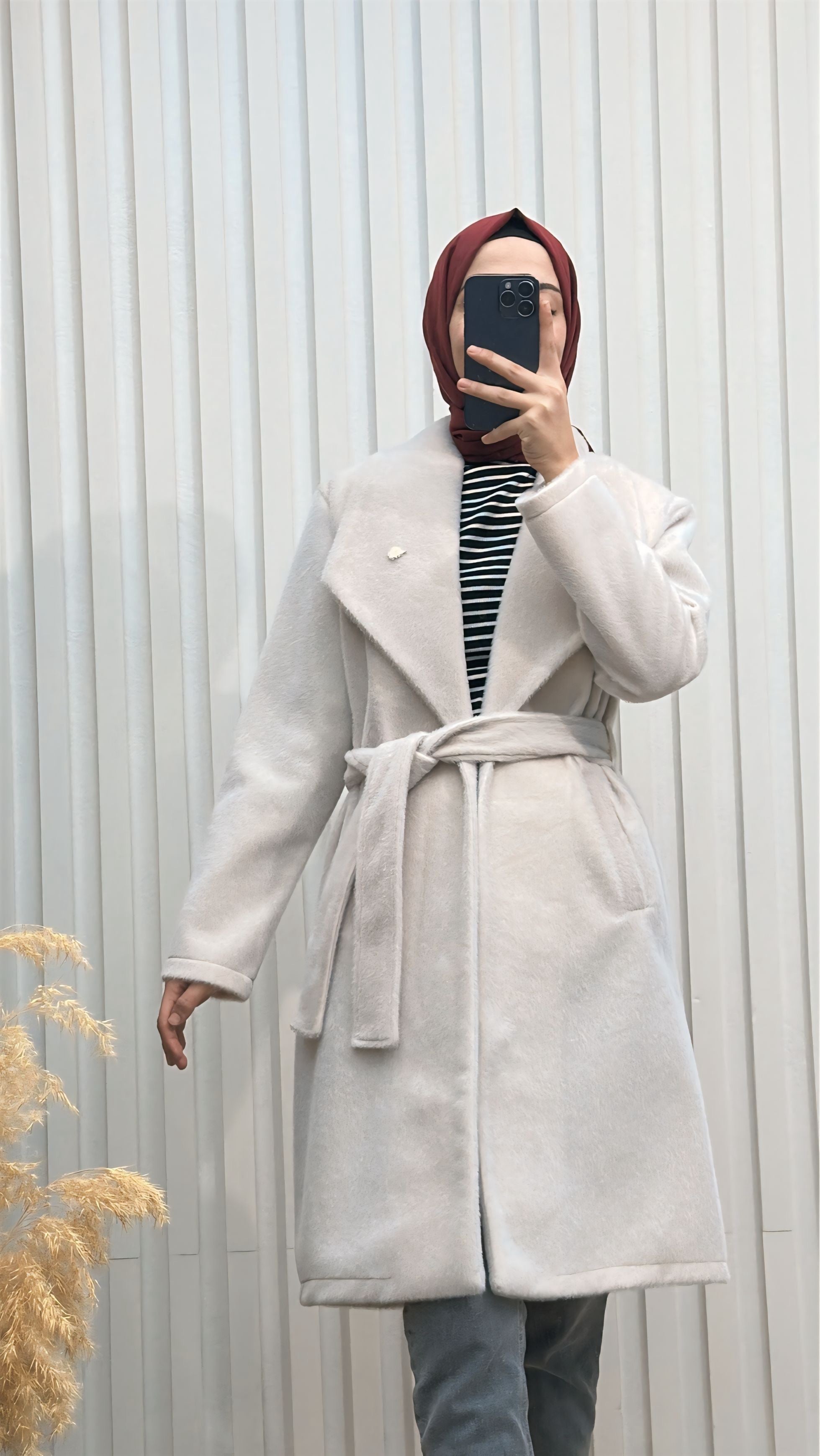 Broşlu Angora Kaban