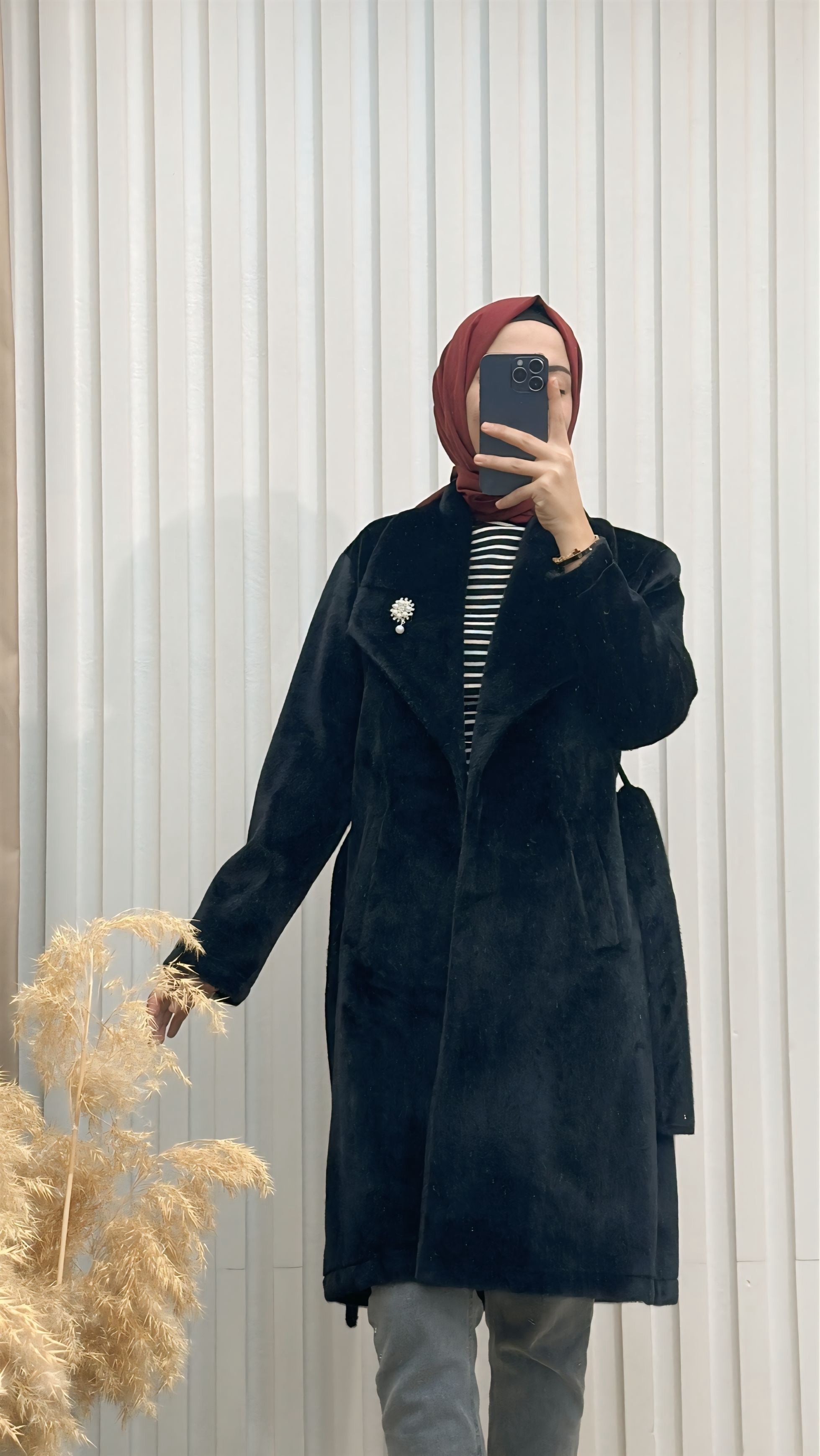 Broşlu Angora Kaban